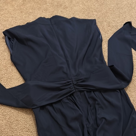 Gorgeous navy play suit - Picture 3 of 4